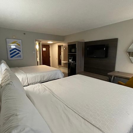 Holiday Inn Express Burlington By Ihg Ngoại thất bức ảnh
