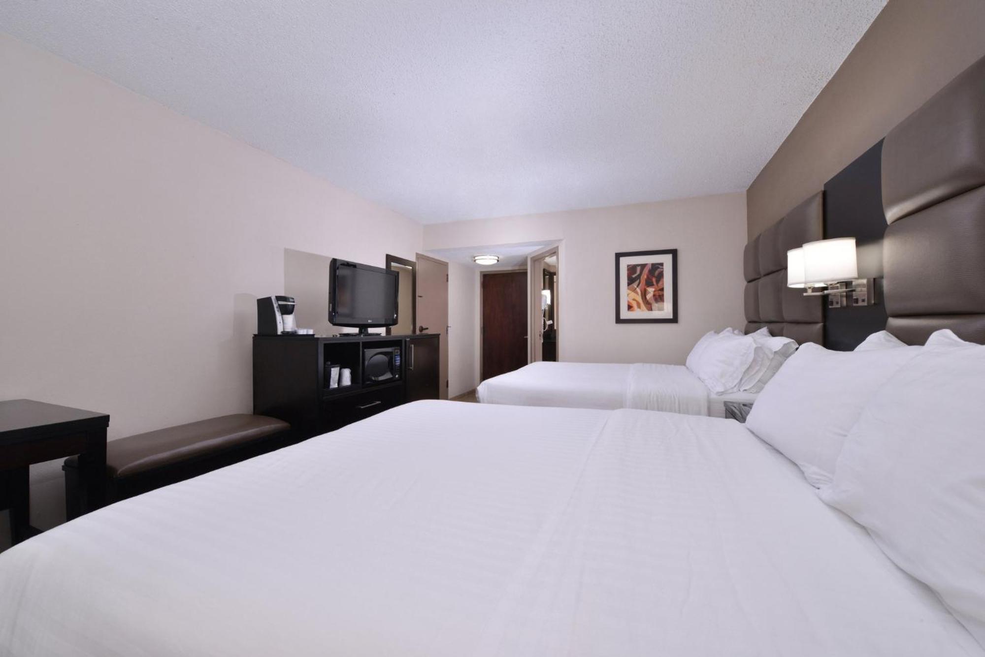 Holiday Inn Express Burlington By Ihg Ngoại thất bức ảnh