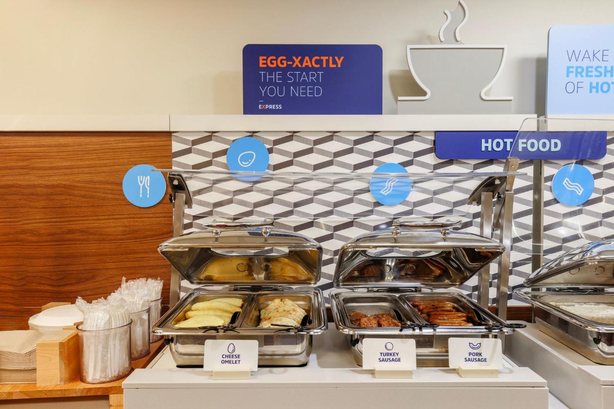 Holiday Inn Express Burlington By Ihg Ngoại thất bức ảnh
